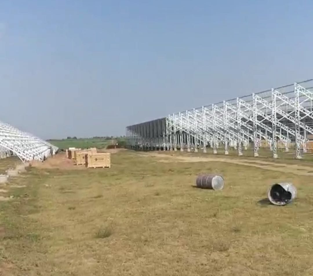 內(nèi)蒙通遼畜牧互補(bǔ)光伏電站