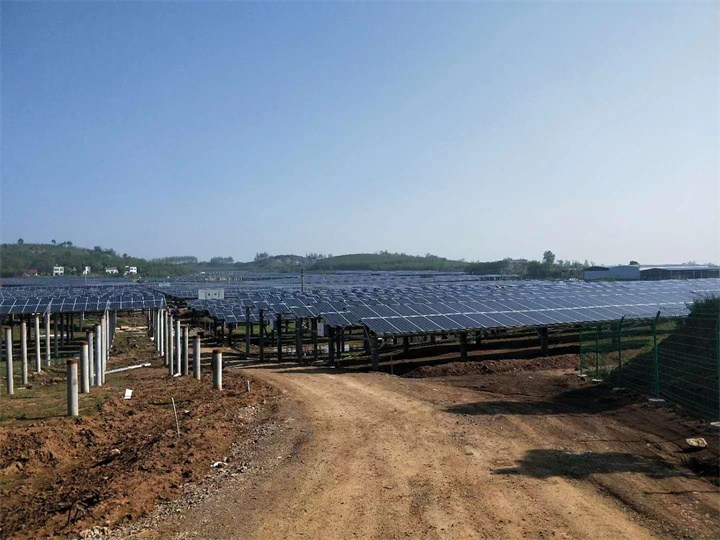 湖北麻城 110MWp 光伏電站